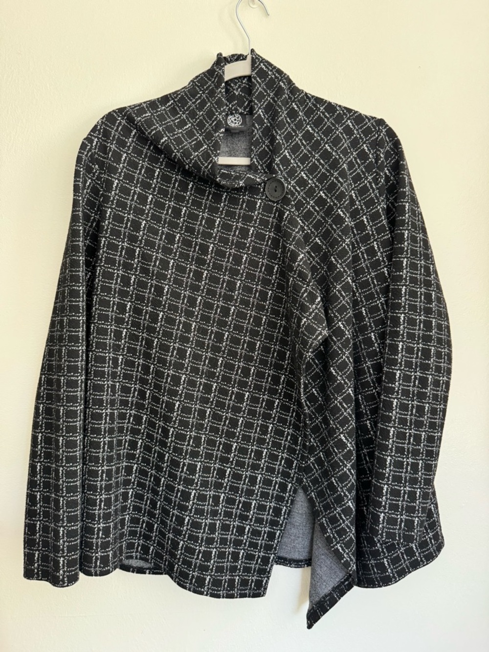 Bobeau Plaid Drape Front Button Cardigan Sweater - Women's Size M - Black/White